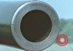 Standbild M115 howitzer United States USA, 1965, aus Sekunde 9 historischem Filmmaterial Videoclip 65675023978