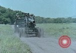 Standbild M115 howitzer United States USA, 1965, aus Sekunde 24 historischem Filmmaterial Videoclip 65675023978