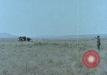 Standbild M115 howitzer United States USA, 1965, aus Sekunde 31 historischem Filmmaterial Videoclip 65675023978