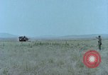 Standbild M115 howitzer United States USA, 1965, aus Sekunde 32 historischem Filmmaterial Videoclip 65675023978