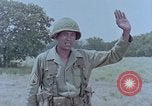 Standbild M115 howitzer United States USA, 1965, aus Sekunde 47 historischem Filmmaterial Videoclip 65675023978