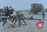Standbild M115 howitzer United States USA, 1965, aus Sekunde 62 historischem Filmmaterial Videoclip 65675023978
