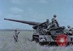 Standbild M107selbstfahrende gun United States USA, 1965, aus Sekunde 23 historischem Filmmaterial Videoclip 65675023980