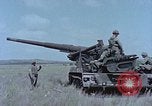 Standbild M107selbstfahrende gun United States USA, 1965, aus Sekunde 24 historischem Filmmaterial Videoclip 65675023980