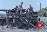 Standbild M107selbstfahrende gun United States USA, 1965, aus Sekunde 45 historischem Filmmaterial Videoclip 65675023980