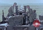Standbild M107selbstfahrende gun United States USA, 1965, aus Sekunde 52 historischem Filmmaterial Videoclip 65675023980