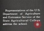 Image African American les élèves apprennent à partir de l'école Mobile Tuskegee Alabama United States USA, 1921, de la seconde 3 séquences d'archives historiques vidéo 65675023996