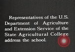 Image African American les élèves apprennent à partir de l'école Mobile Tuskegee Alabama United States USA, 1921, de la seconde 5 séquences d'archives historiques vidéo 65675023996