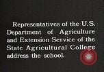 Image African American les élèves apprennent à partir de l'école Mobile Tuskegee Alabama United States USA, 1921, de la seconde 6 séquences d'archives historiques vidéo 65675023996