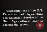 Image African American les élèves apprennent à partir de l'école Mobile Tuskegee Alabama United States USA, 1921, de la seconde 8 séquences d'archives historiques vidéo 65675023996
