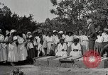 Image African American les élèves apprennent à partir de l'école Mobile Tuskegee Alabama United States USA, 1921, de la seconde 18 séquences d'archives historiques vidéo 65675023996