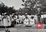 Image African American les élèves apprennent à partir de l'école Mobile Tuskegee Alabama United States USA, 1921, de la seconde 22 séquences d'archives historiques vidéo 65675023996
