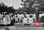 Image African American les élèves apprennent à partir de l'école Mobile Tuskegee Alabama United States USA, 1921, de la seconde 24 séquences d'archives historiques vidéo 65675023996