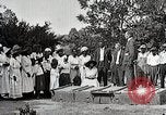 Image African American les élèves apprennent à partir de l'école Mobile Tuskegee Alabama United States USA, 1921, de la seconde 31 séquences d'archives historiques vidéo 65675023996