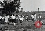 Image African American les élèves apprennent à partir de l'école Mobile Tuskegee Alabama United States USA, 1921, de la seconde 48 séquences d'archives historiques vidéo 65675023996