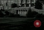 Standbild Integration aller-weiße High School von 9 schwarze Studenten Little Rock Arkansas United States USA, 1957, aus Sekunde 15 historischem Filmmaterial Videoclip 65675024010
