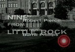 Standbild Integration aller-weiße High School von 9 schwarze Studenten Little Rock Arkansas United States USA, 1957, aus Sekunde 21 historischem Filmmaterial Videoclip 65675024010