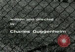 Standbild Integration aller-weiße High School von 9 schwarze Studenten Little Rock Arkansas United States USA, 1957, aus Sekunde 27 historischem Filmmaterial Videoclip 65675024010