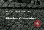 Standbild Integration aller-weiße High School von 9 schwarze Studenten Little Rock Arkansas United States USA, 1957, aus Sekunde 31 historischem Filmmaterial Videoclip 65675024010