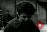 Standbild Minnijean Braun "Little Rock Neun" an der Southern Illinois University Carbondale Illinois United States USA, 1961, aus Sekunde 39 historischem Filmmaterial Videoclip 65675024011