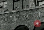 Standbild Elizabeth Eckford der "Little Rock Nine"an zentralen State College Wilberforce Ohio United States USA, 1964, aus Sekunde 3 historischem Filmmaterial Videoclip 65675024012