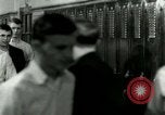 Standbild Elizabeth Eckford der "Little Rock Nine"an zentralen State College Wilberforce Ohio United States USA, 1964, aus Sekunde 32 historischem Filmmaterial Videoclip 65675024012