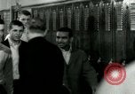 Standbild Elizabeth Eckford der "Little Rock Nine"an zentralen State College Wilberforce Ohio United States USA, 1964, aus Sekunde 33 historischem Filmmaterial Videoclip 65675024012