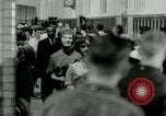 Standbild Thelma Mothershed von "Little Rock Neun" in Southern Illinois Univers Carbondale Illinois United States USA, 1964, aus Sekunde 7 historischem Filmmaterial Videoclip 65675024013