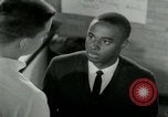 Standbild Thelma Mothershed von "Little Rock Neun" in Southern Illinois Univers Carbondale Illinois United States USA, 1964, aus Sekunde 42 historischem Filmmaterial Videoclip 65675024013