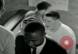 Standbild Thelma Mothershed von "Little Rock Neun" in Southern Illinois Univers Carbondale Illinois United States USA, 1964, aus Sekunde 47 historischem Filmmaterial Videoclip 65675024013