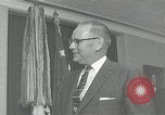 Standbild Plaque Präsentation United States USA, 1957, aus Sekunde 17 historischem Filmmaterial Videoclip 65675024018