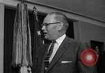 Standbild Plaque Präsentation United States USA, 1957, aus Sekunde 20 historischem Filmmaterial Videoclip 65675024018