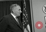 Standbild Plaque Präsentation United States USA, 1957, aus Sekunde 22 historischem Filmmaterial Videoclip 65675024018