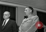 Standbild Plaque Präsentation United States USA, 1957, aus Sekunde 49 historischem Filmmaterial Videoclip 65675024018