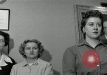 Standbild Plaque Präsentation United States USA, 1957, aus Sekunde 60 historischem Filmmaterial Videoclip 65675024018