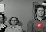 Standbild Plaque Präsentation United States USA, 1957, aus Sekunde 61 historischem Filmmaterial Videoclip 65675024018