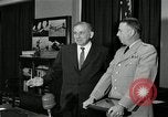 Standbild H G Milton III United States USA, 1957, aus Sekunde 20 historischem Filmmaterial Videoclip 65675024019