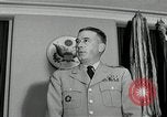 Standbild H G Milton III United States USA, 1957, aus Sekunde 32 historischem Filmmaterial Videoclip 65675024019