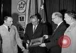 Standbild H G Milton III United States USA, 1957, aus Sekunde 55 historischem Filmmaterial Videoclip 65675024019