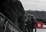 Immagine di 101St truppe aviotrasportate Arkansas United States USA, 1957, secondo 46 filmato di repertorio 65675024031