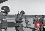 Immagine di 101St truppe aviotrasportate 327Reggimento di Fanteria Arkansas United States USA, 1957, secondo 19 filmato di repertorio 65675024033