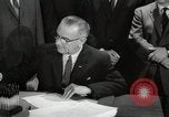 Standbild Lyndon Johnson Washington DC USA, 1964, aus Sekunde 42 historischem Filmmaterial Videoclip 65675024045