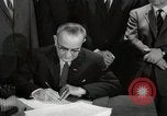 Standbild Lyndon Johnson Washington DC USA, 1964, aus Sekunde 44 historischem Filmmaterial Videoclip 65675024045