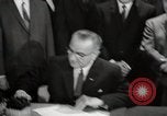 Standbild Lyndon Johnson Washington DC USA, 1964, aus Sekunde 46 historischem Filmmaterial Videoclip 65675024045