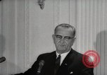 Standbild Lyndon Johnson Washington DC USA, 1964, aus Sekunde 61 historischem Filmmaterial Videoclip 65675024045