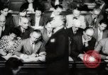 Standbild Kriegsverbrechen Deutschland, 1946, aus Sekunde 34 historischem Filmmaterial Videoclip 65675024047