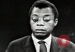 Standbild James Baldwin spricht über Bürgerrechtsbewegung United States USA, 1963, aus Sekunde 31 historischem Filmmaterial Videoclip 65675024057
