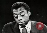 Standbild James Baldwin spricht über Bürgerrechtsbewegung United States USA, 1963, aus Sekunde 46 historischem Filmmaterial Videoclip 65675024057