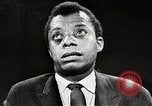 Standbild James Baldwin spricht über Bürgerrechtsbewegung United States USA, 1963, aus Sekunde 58 historischem Filmmaterial Videoclip 65675024057