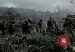 Standbild Betrieb Hawthorne Vietnam, 1966, aus Sekunde 33 historischem Filmmaterial Videoclip 65675024068
